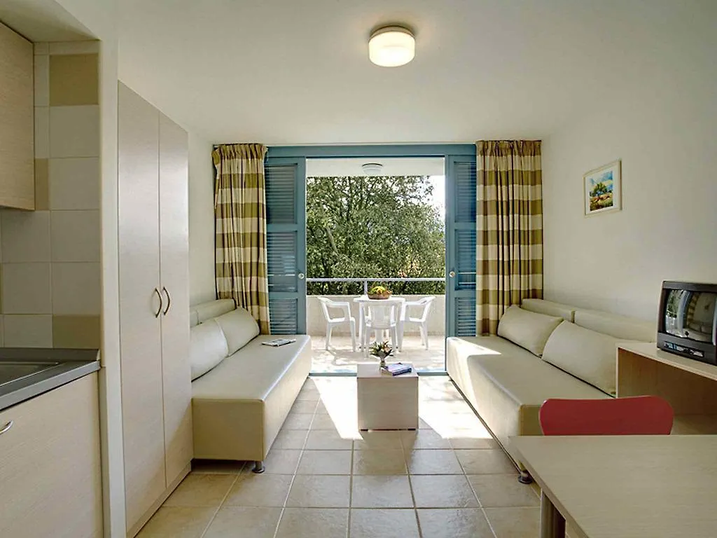 Eurocamp Mobile Homes At Fkk Nudist Campsite Solaris Tar-Vabriga 3*,